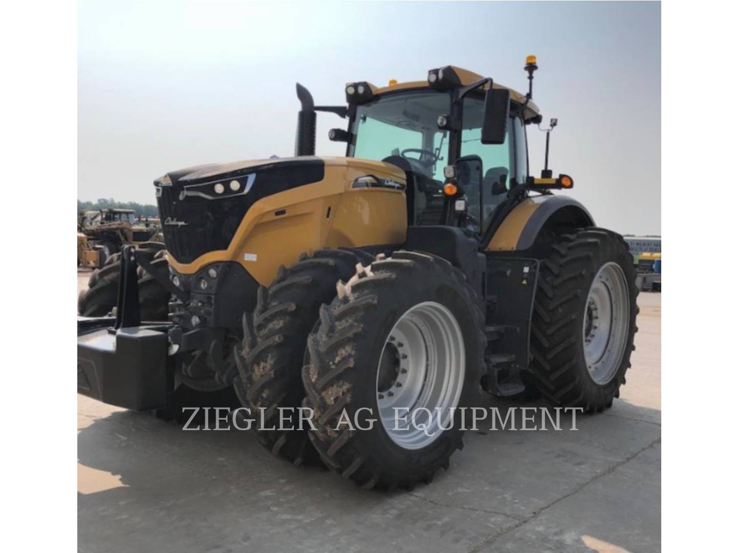 2019 Challenger CH1038 Tractor