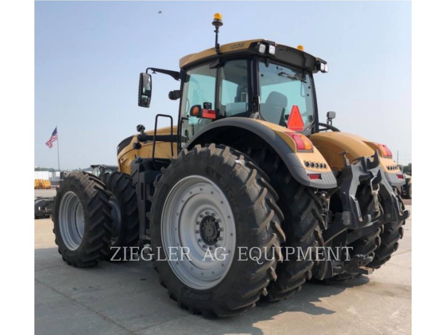 2019 Challenger CH1038 Tractor