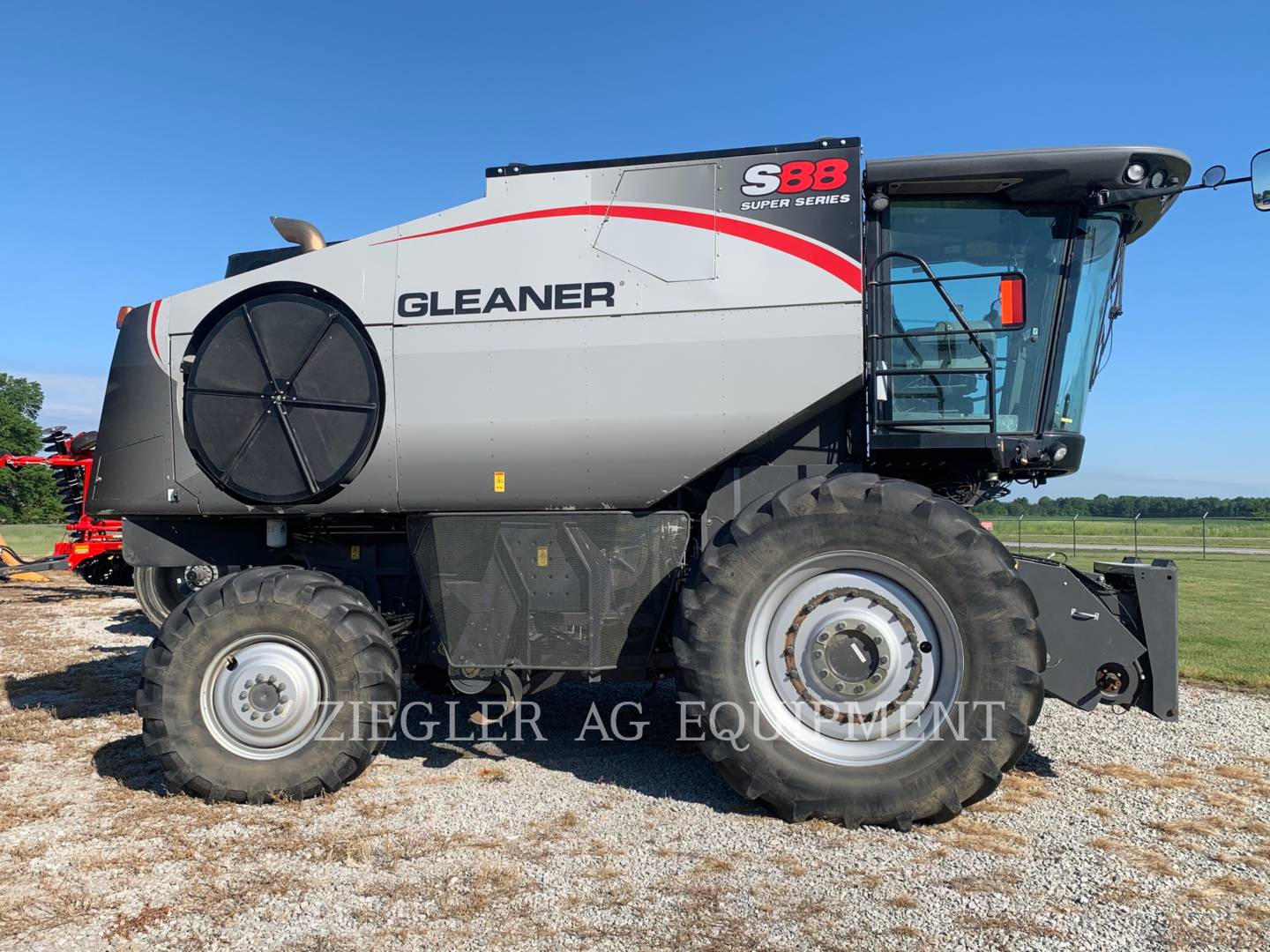 2014 Gleaner S88 Combine