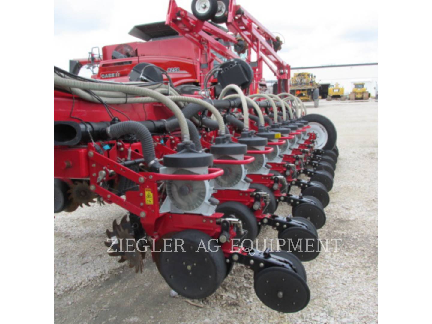 2009 AGCO White 8824-30_DE Planter