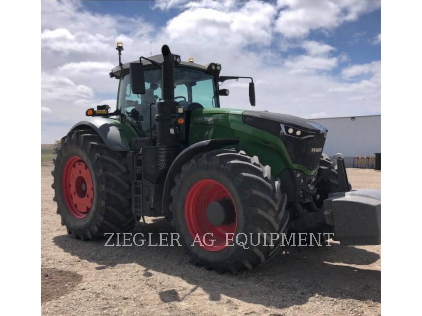 2017 Fendt FT1050 Tractor