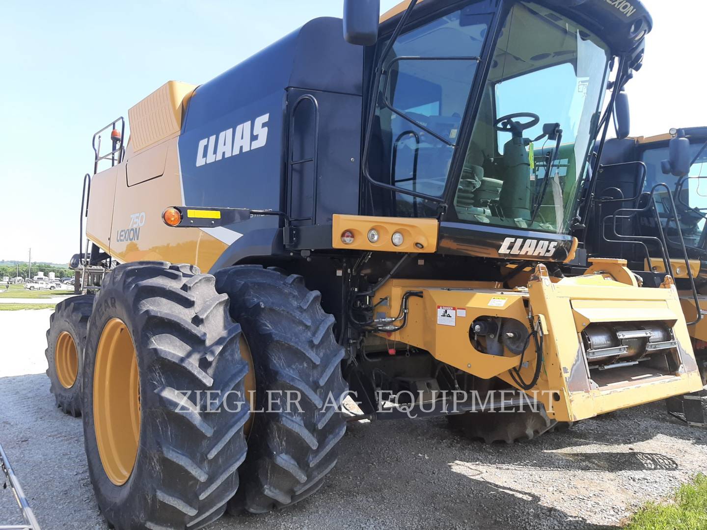 2013 Lexion 750_LX Combine