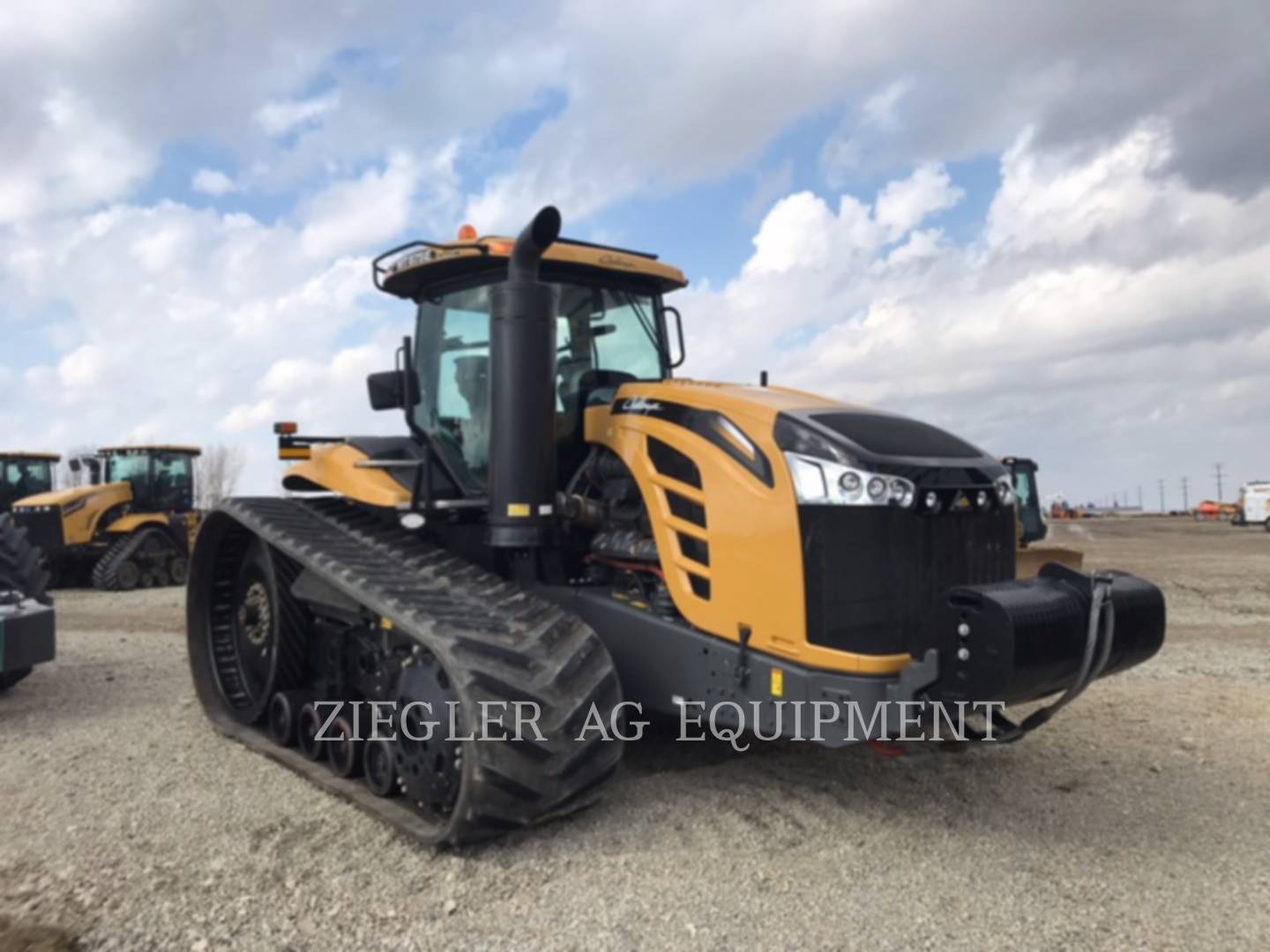 2017 Challenger MT875E Tractor