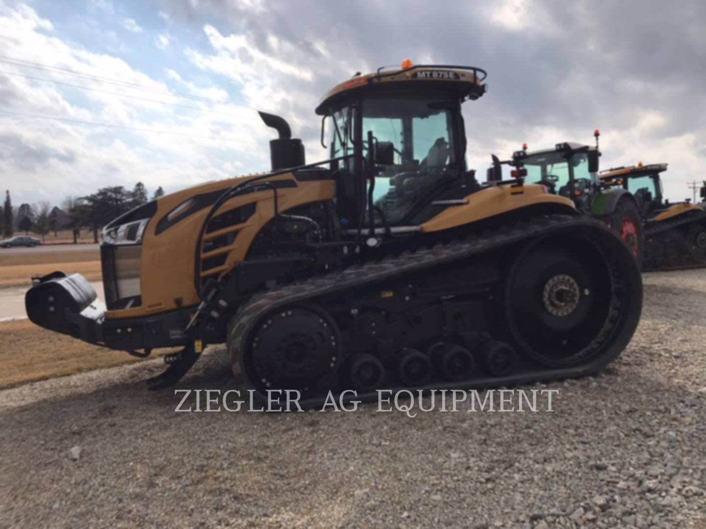 2017 Challenger MT875E Tractor