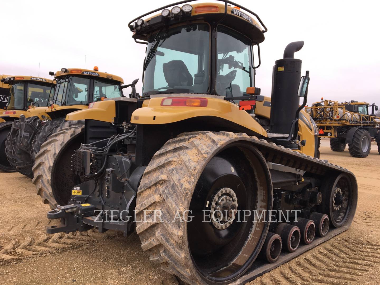 2016 Challenger MT855E Tractor