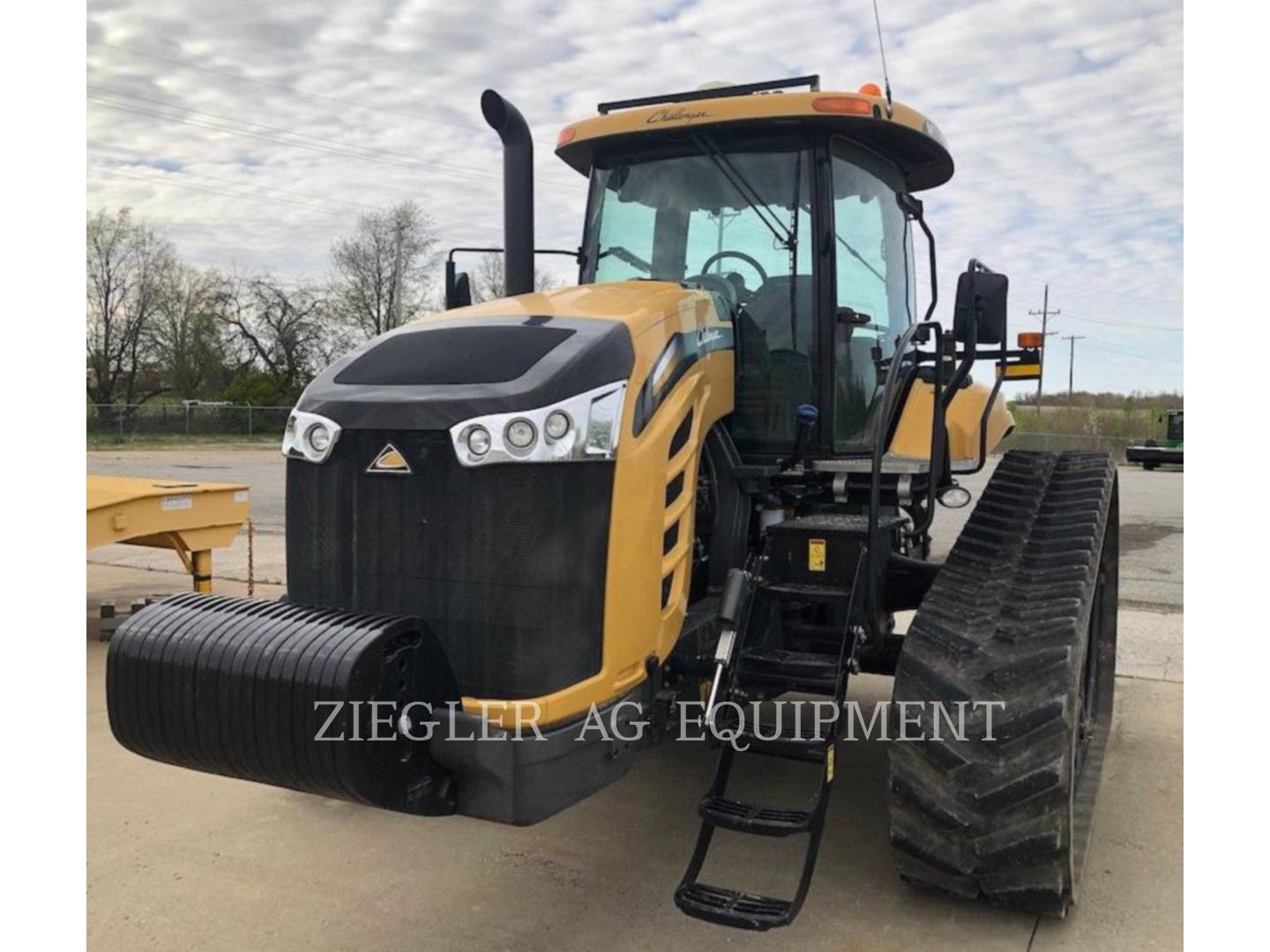 2015 Challenger MT765E Tractor