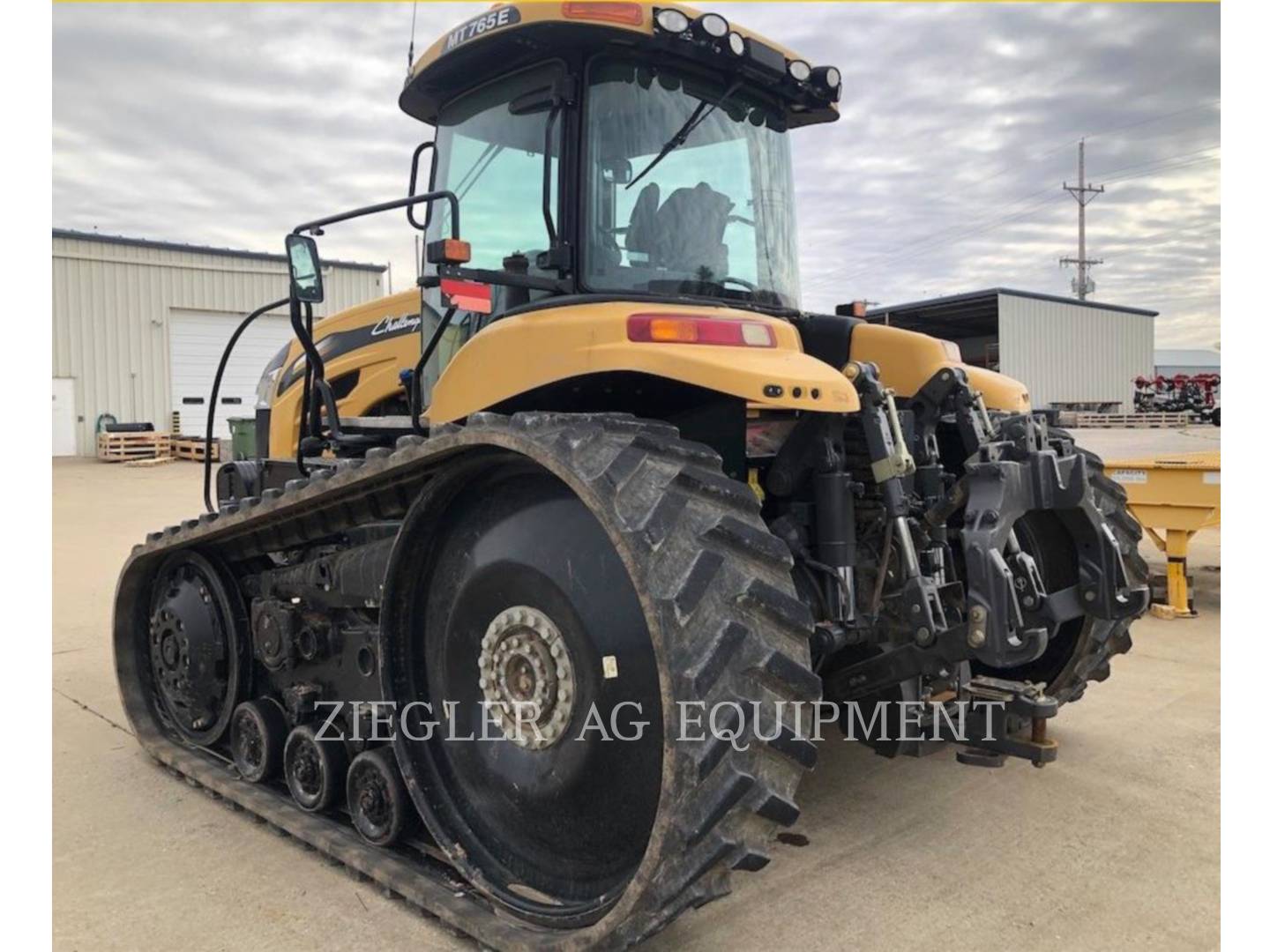 2015 Challenger MT765E Tractor