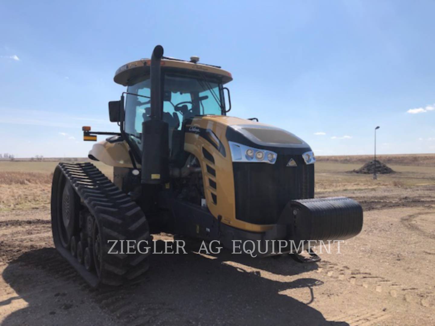 2016 Challenger MT765E Tractor