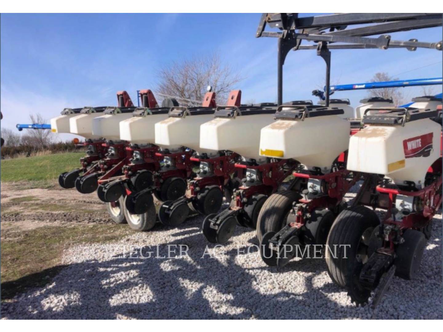 2005 AGCO White 8186 Planter