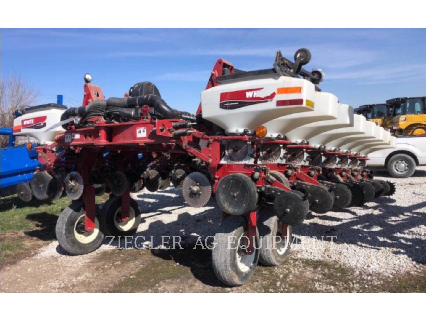 2005 AGCO White 8186 Planter