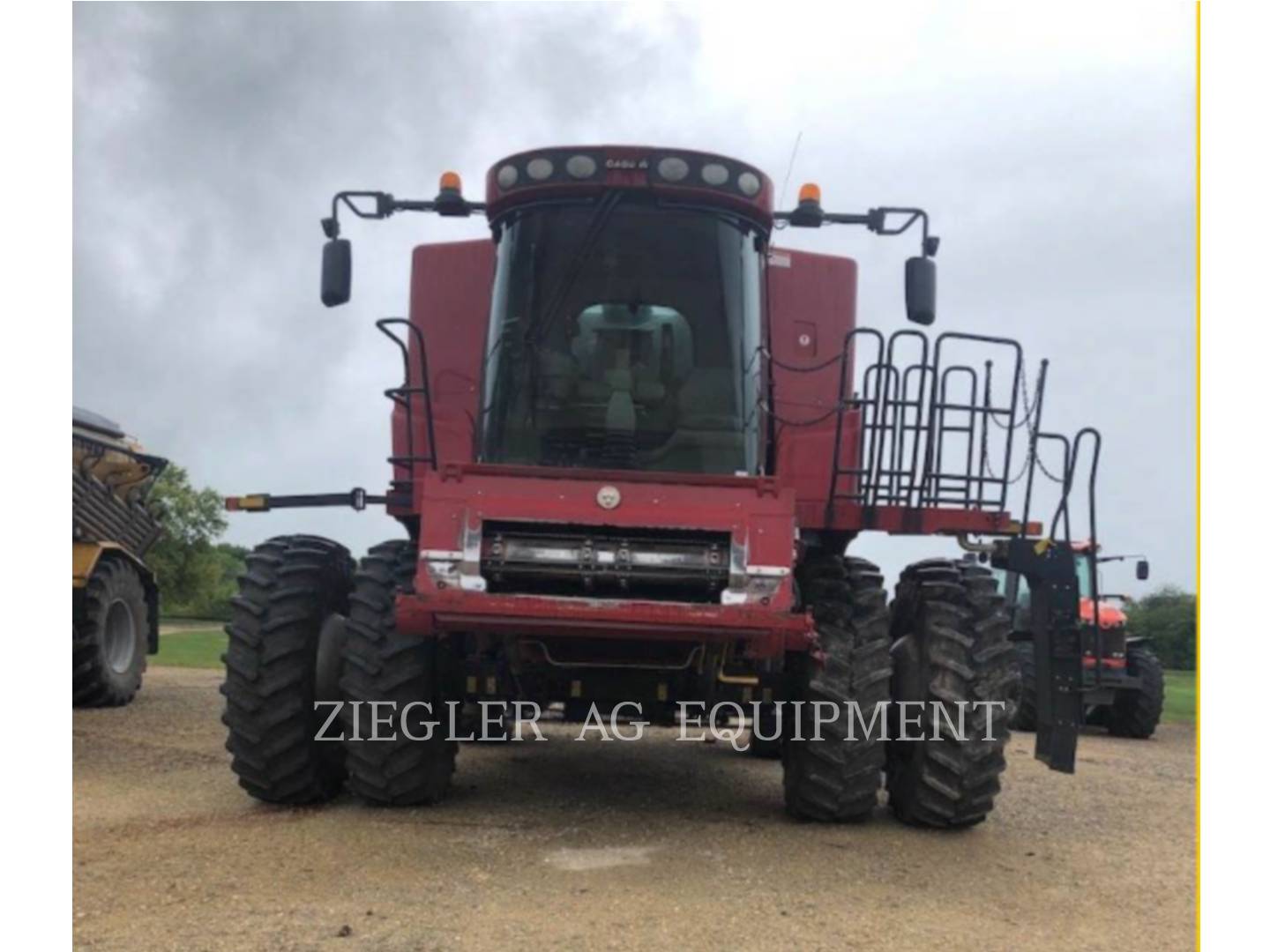 2008 Case 7010 Combine