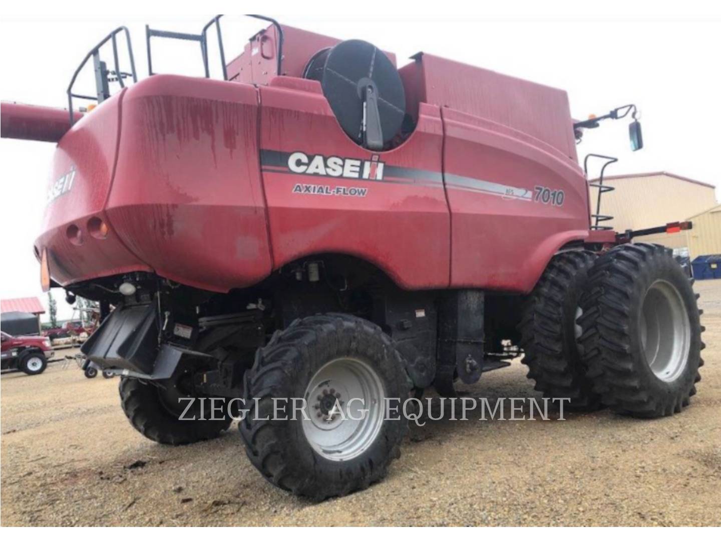 2008 Case 7010 Combine