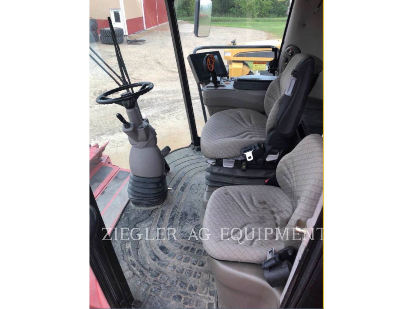 2008 Case 7010 Combine