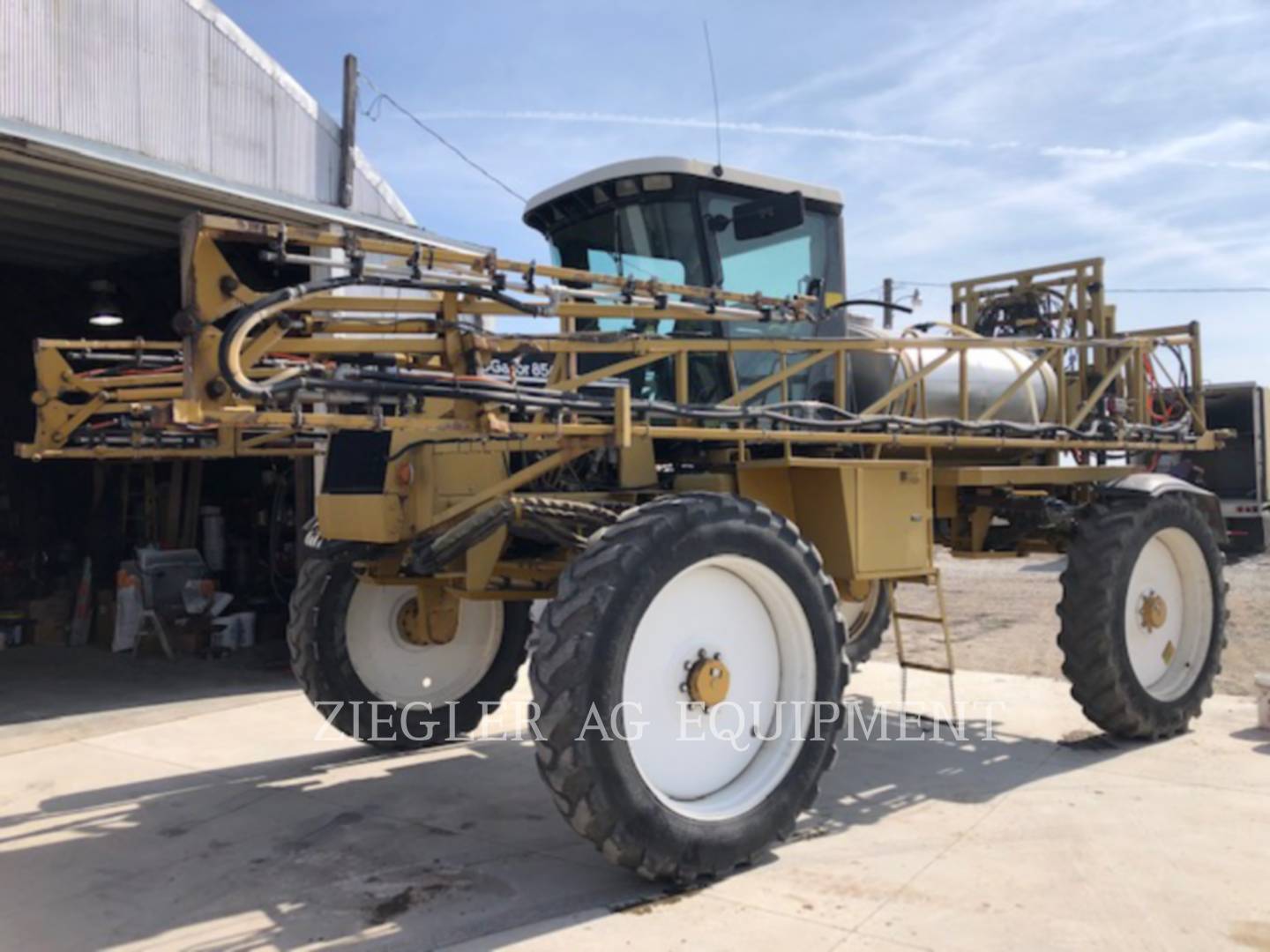 1997 Ag-Chem 854 Sprayer