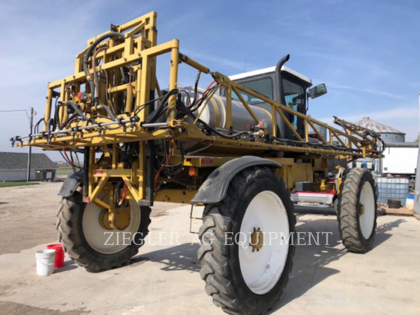 1997 Ag-Chem 854 Sprayer