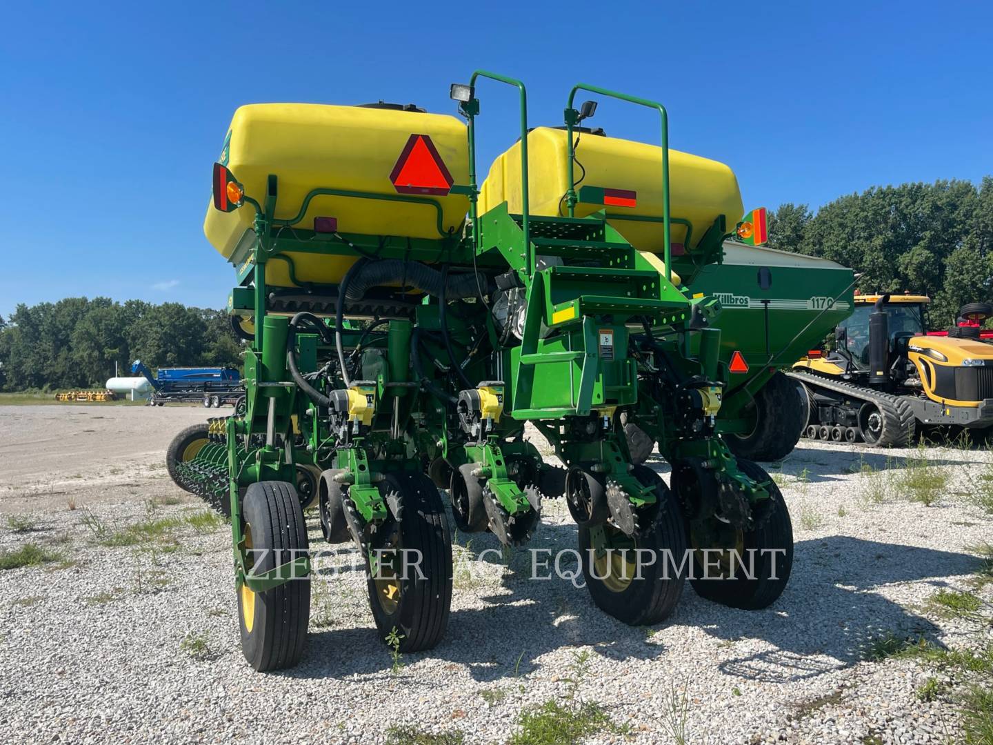 2011 John Deere 1770NT Planter