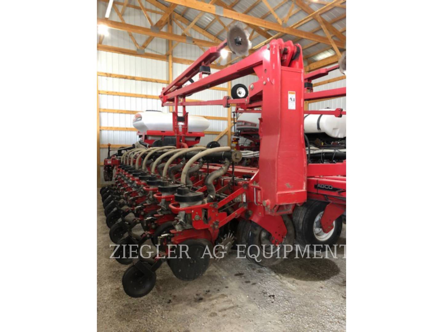 2008 AGCO White 8524 Planter