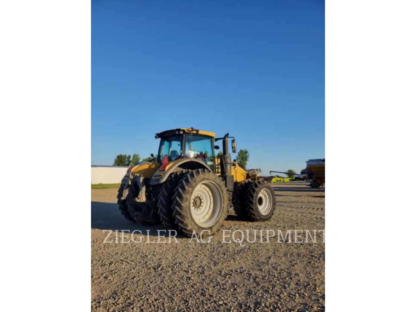 2018 Challenger CH1042 Tractor