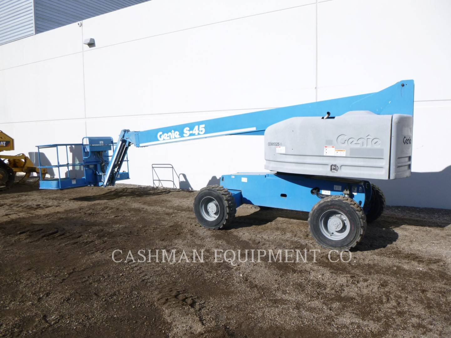 2014 Genie S45 Lift Truck