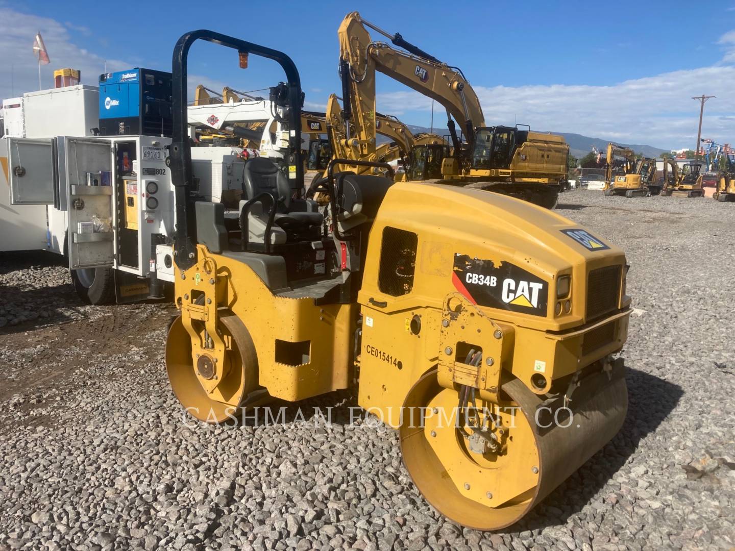 2018 Caterpillar CB34B Vibratory Double