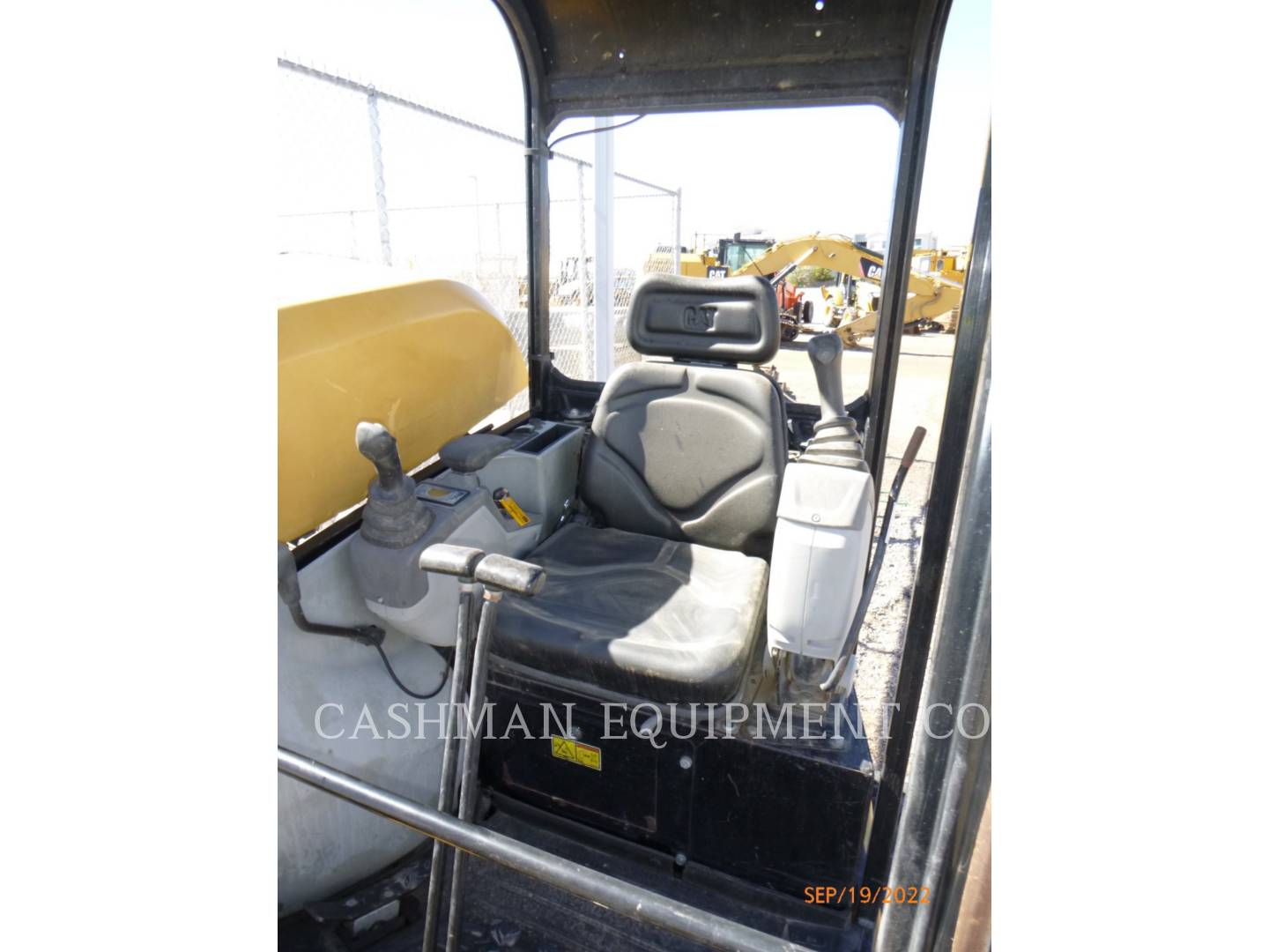 2012 Caterpillar 302.7CR Excavator