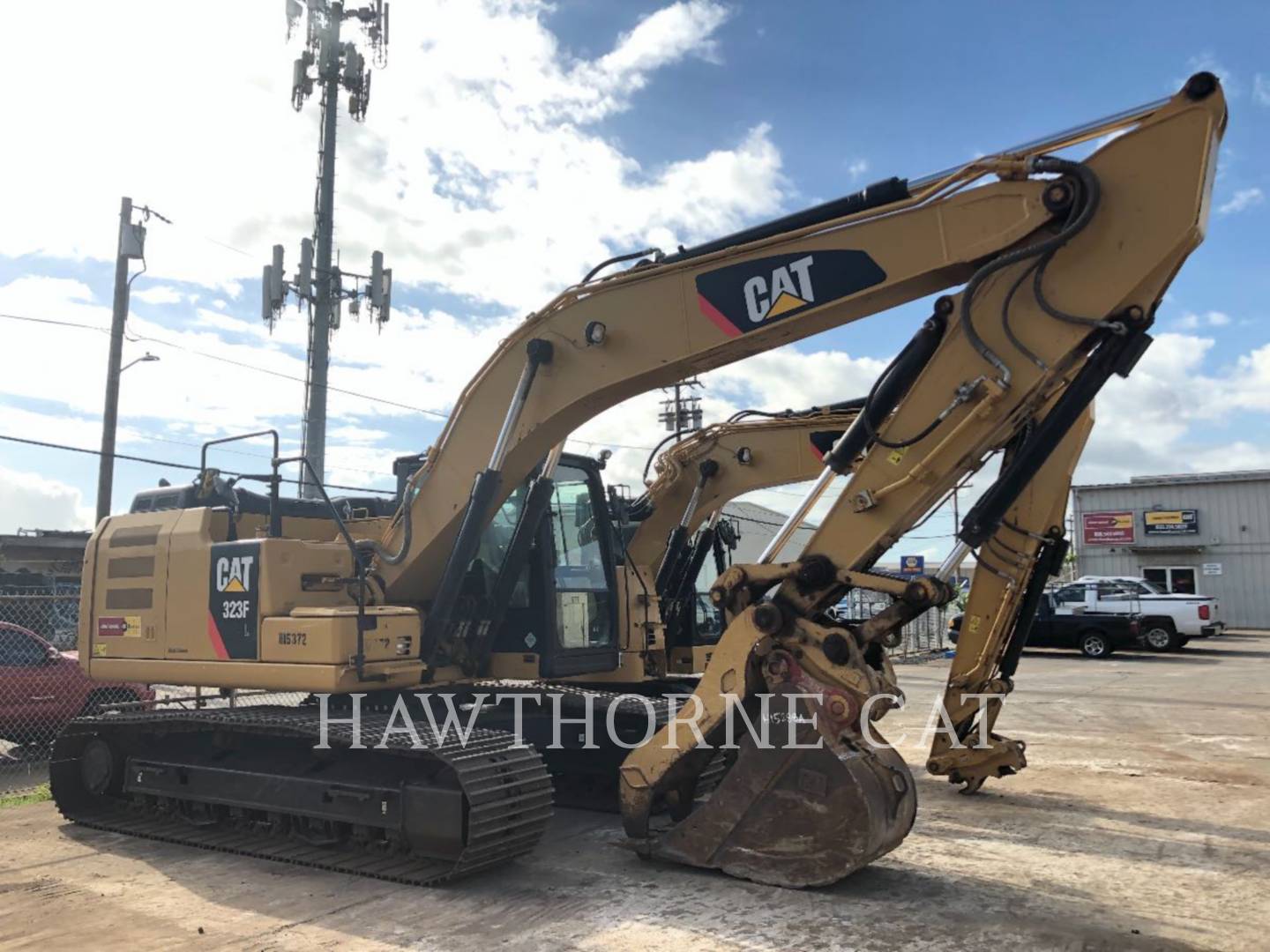 2016 Caterpillar 323F TH Excavator