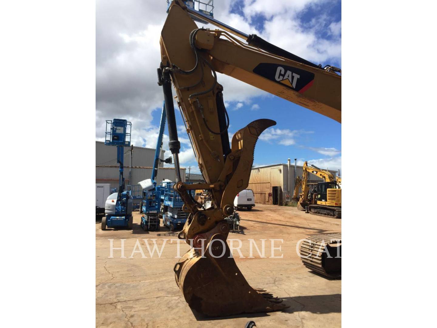 2016 Caterpillar 323F TH Excavator