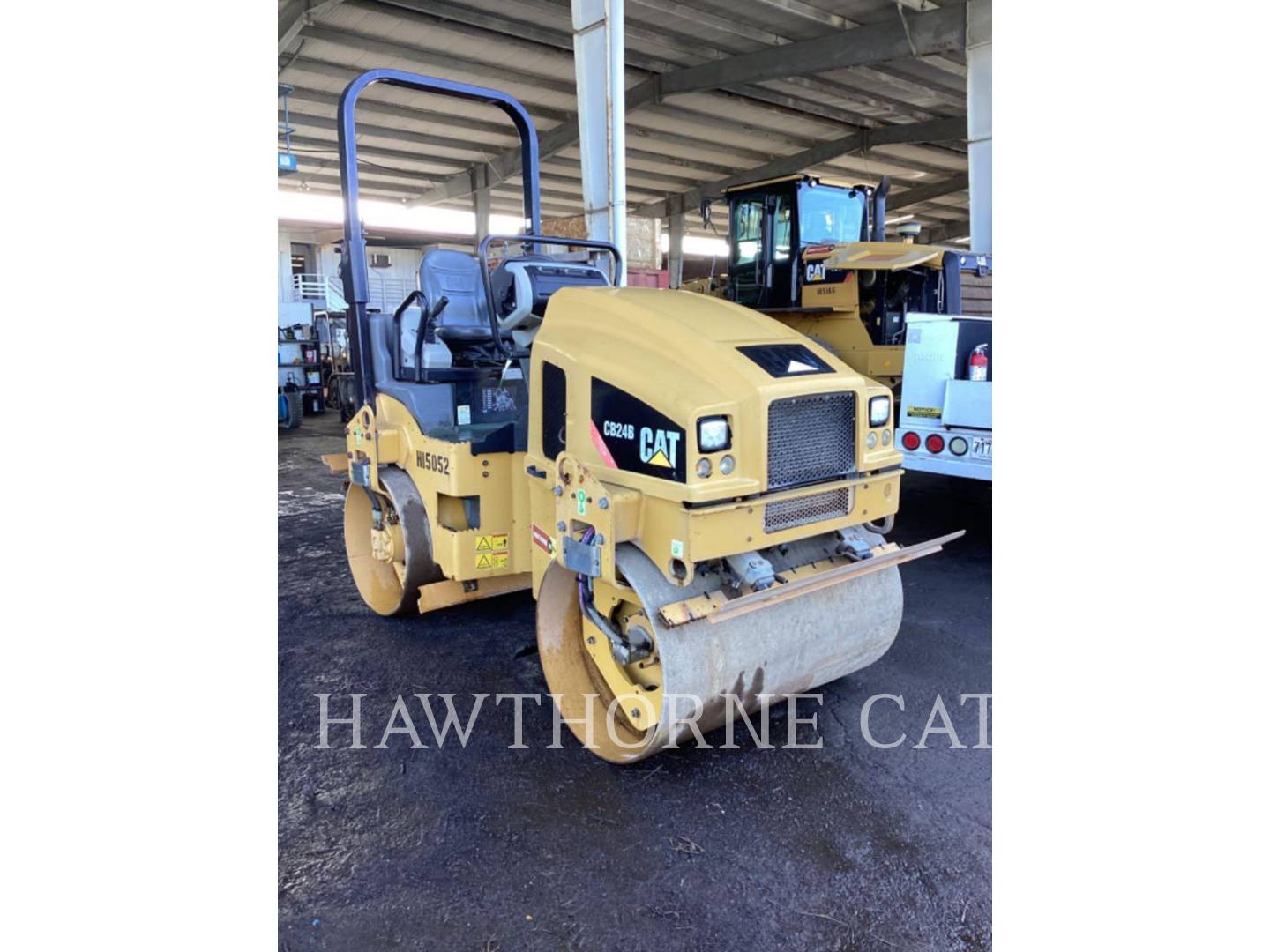 2015 Caterpillar CB24B Compactor