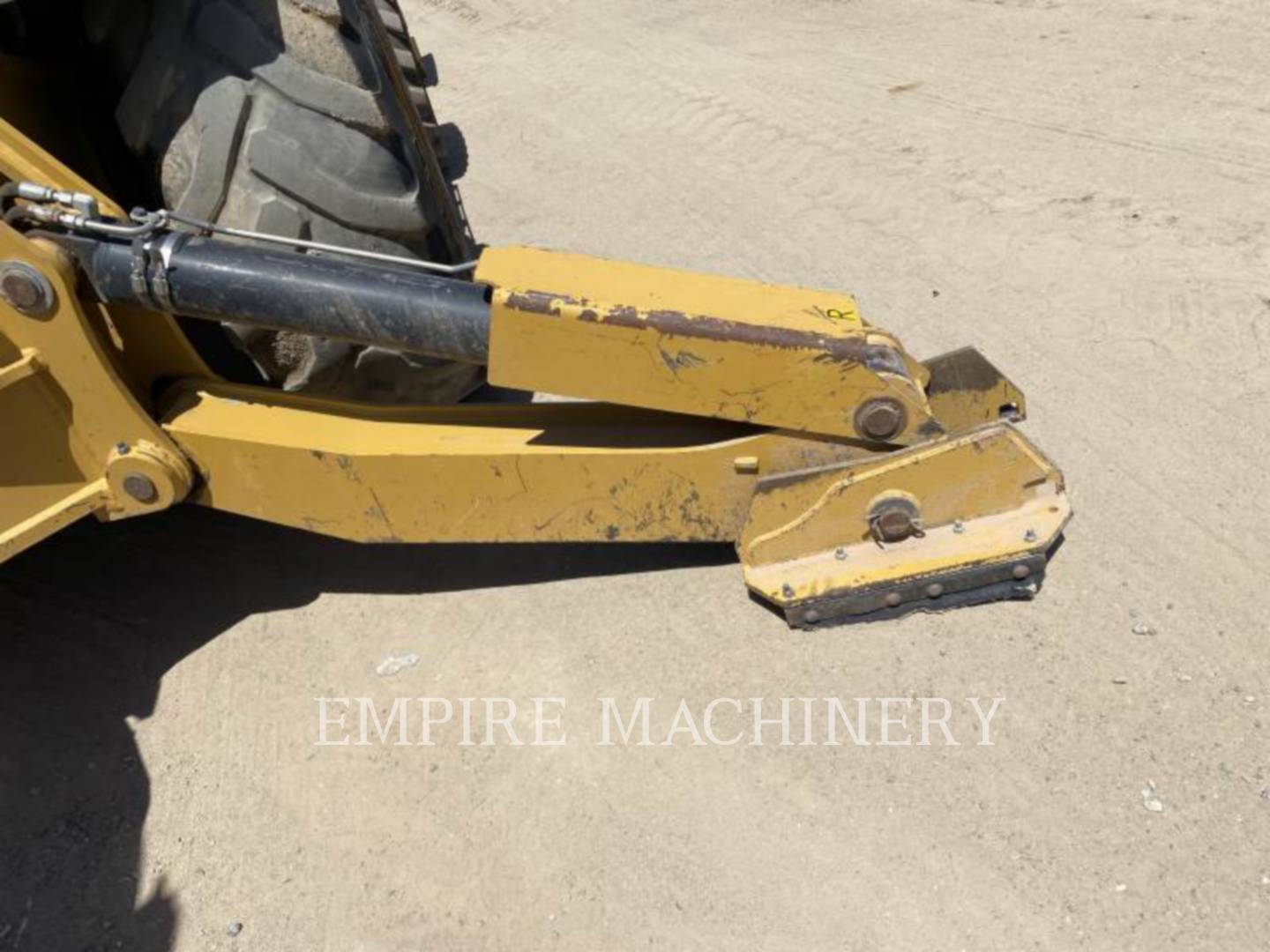 2016 Caterpillar 450F 4EOM Tractor Loader Backhoe