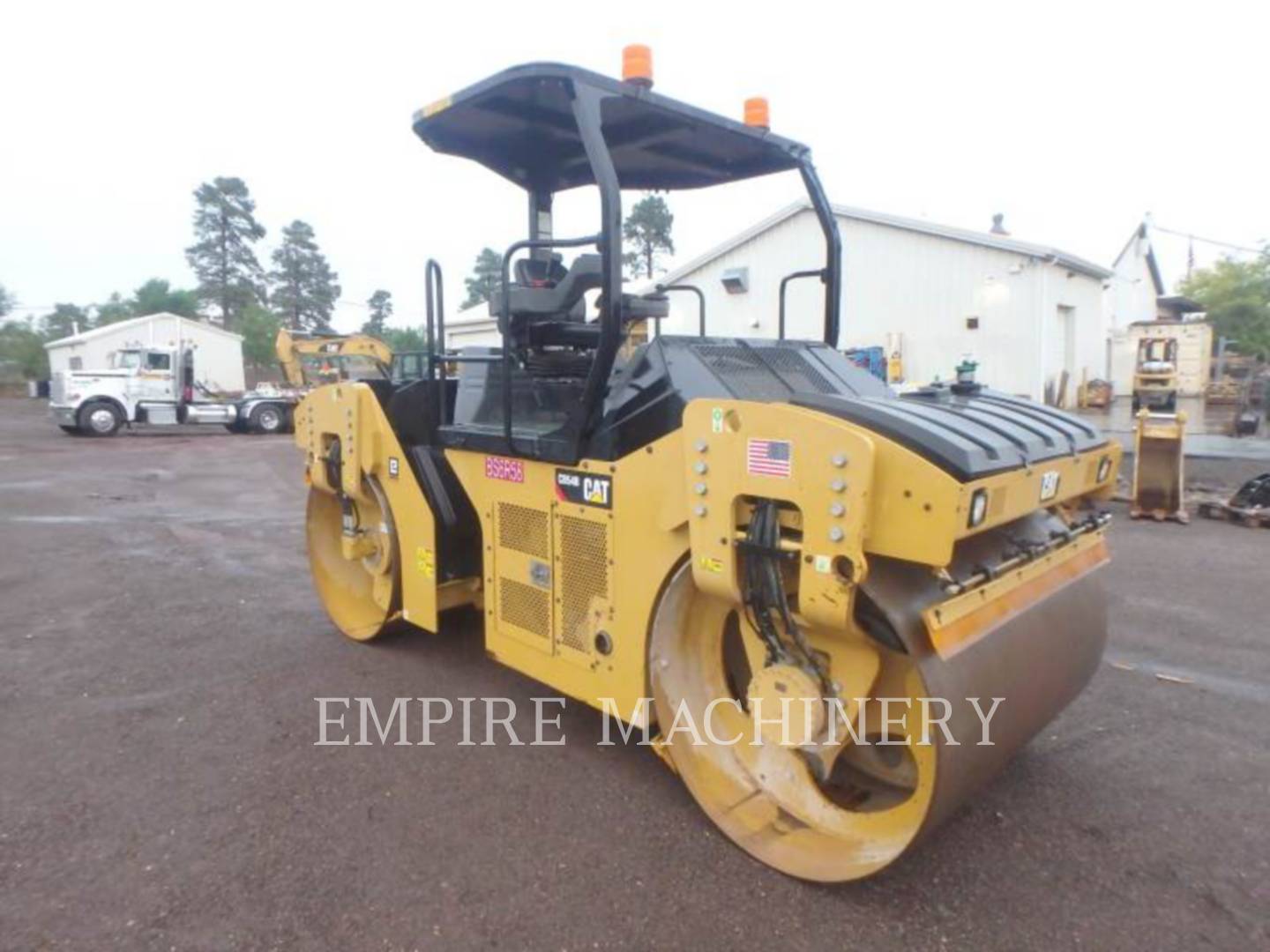 2016 Caterpillar CB54B Vibratory Double