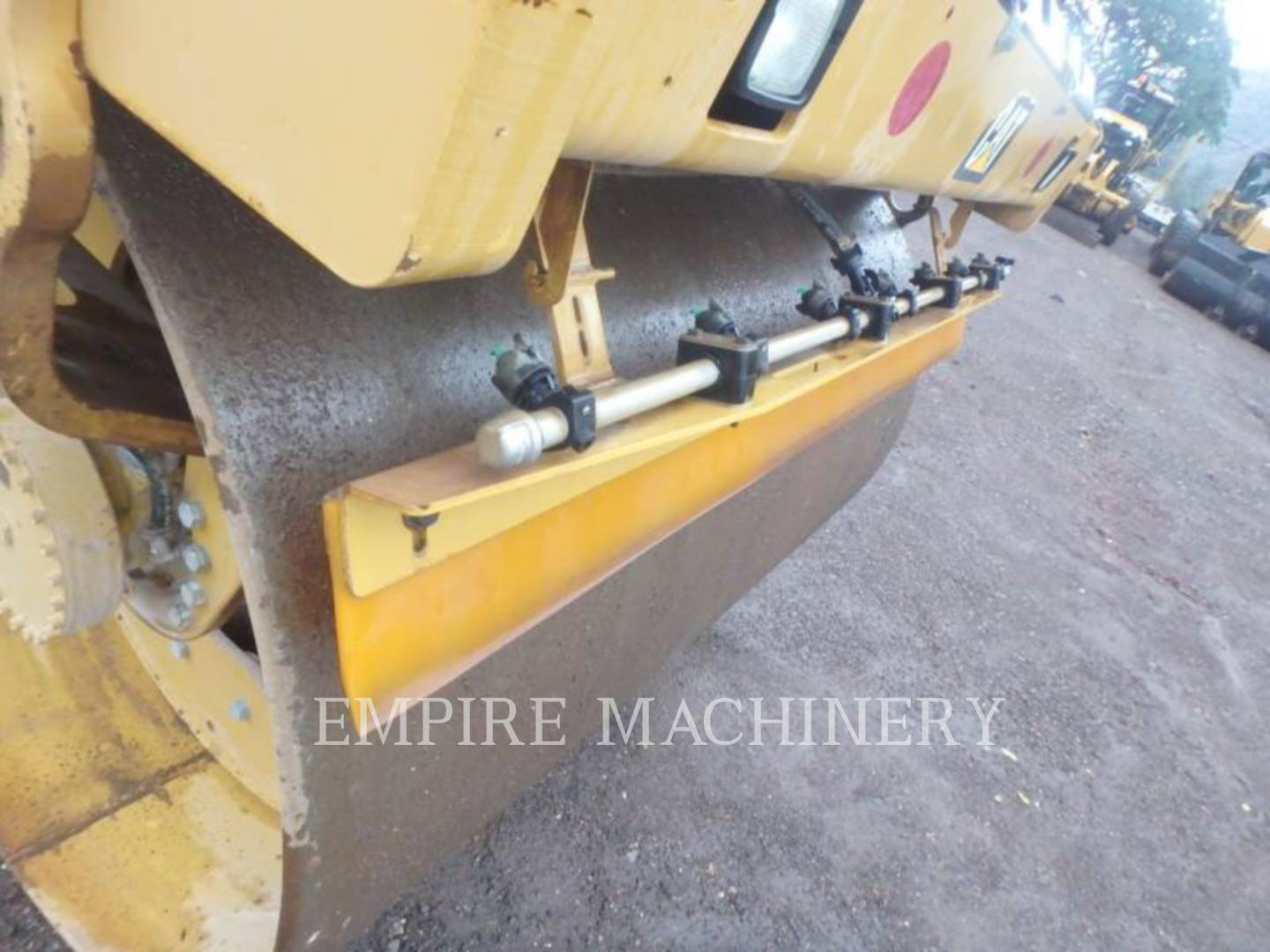 2016 Caterpillar CB54B Vibratory Double