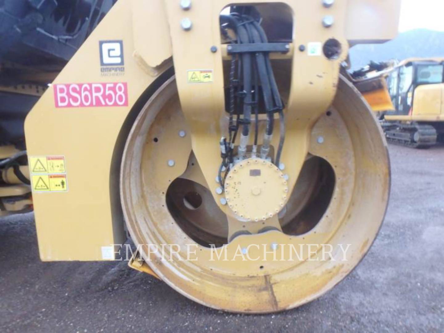 2016 Caterpillar CB54B Vibratory Double