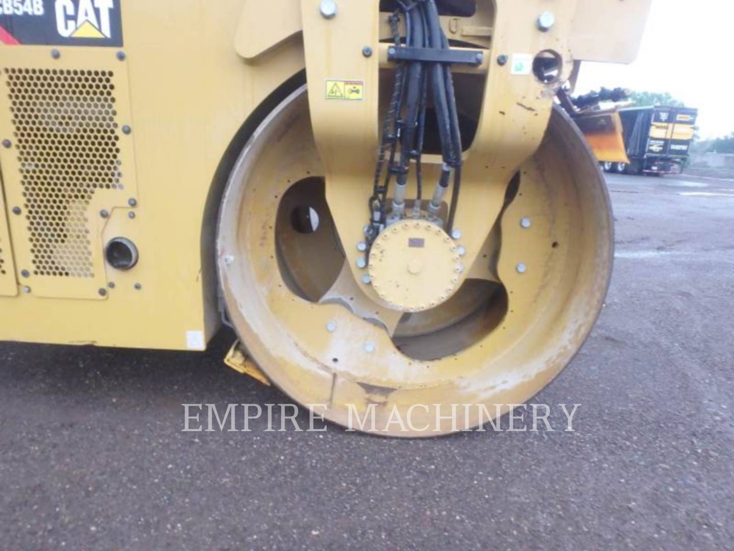 2016 Caterpillar CB54B Vibratory Double