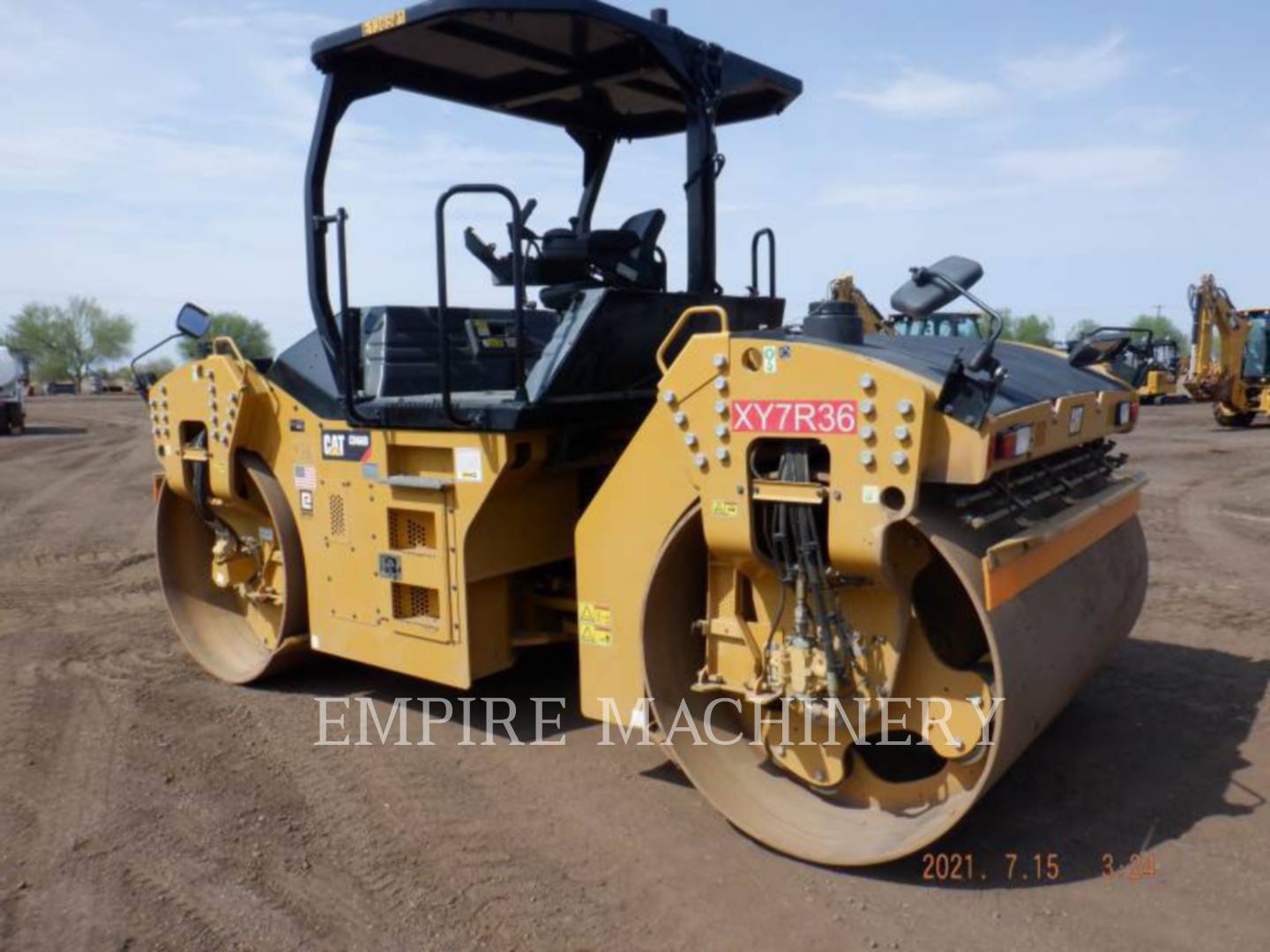 2017 Caterpillar CB66B TR Vibratory Double