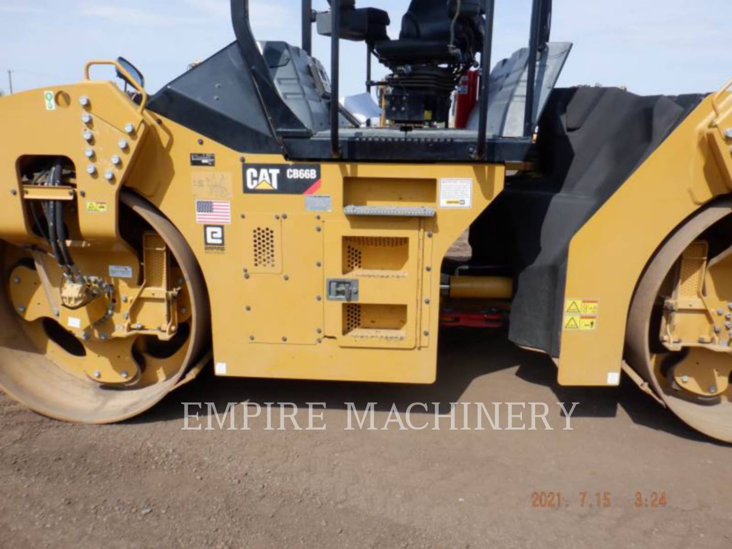 2017 Caterpillar CB66B TR Vibratory Double