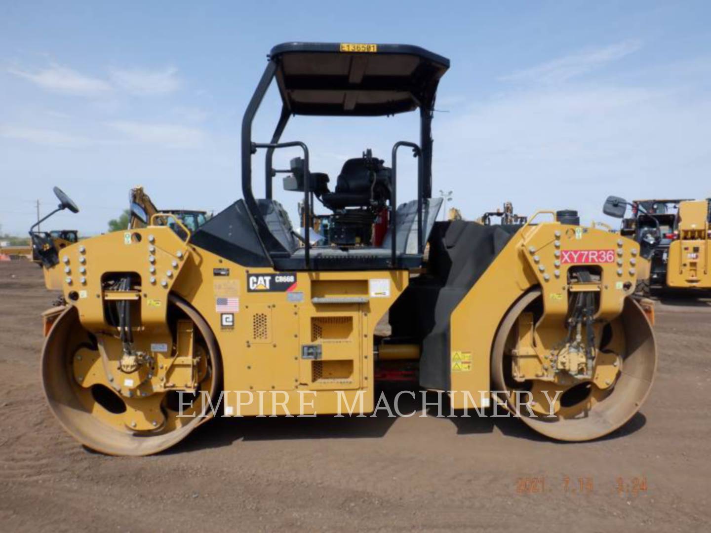 2017 Caterpillar CB66B TR Vibratory Double