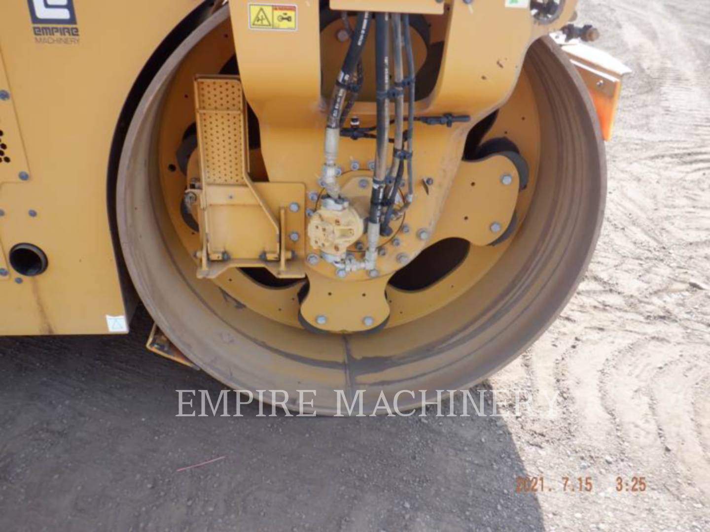 2017 Caterpillar CB66B TR Vibratory Double