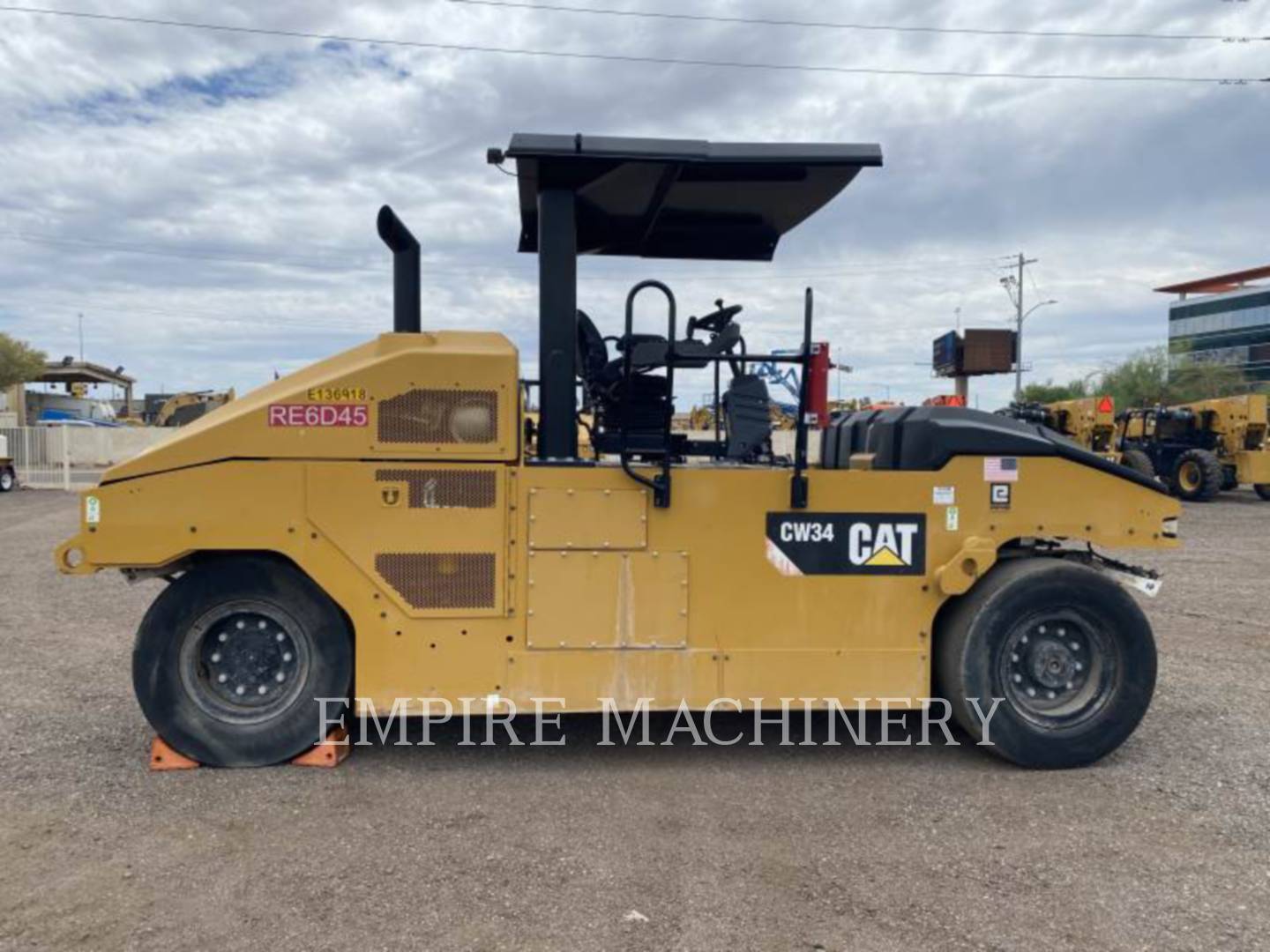 2017 Caterpillar CW34 Compactor