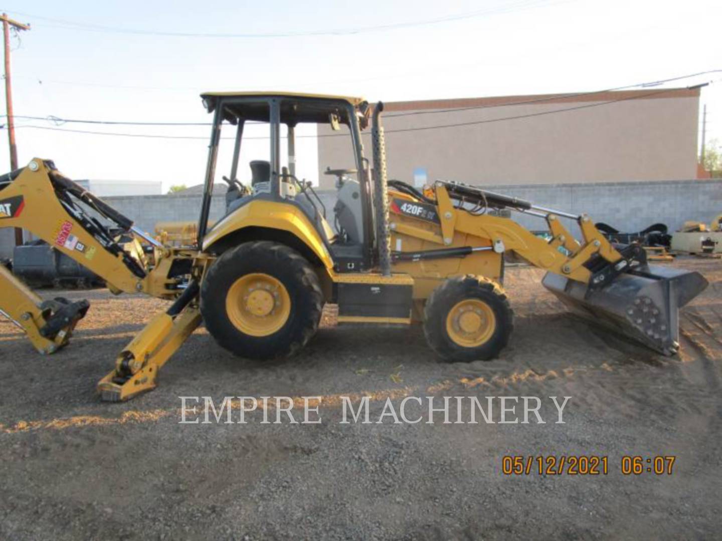 2017 Caterpillar 420F24EOIP Tractor Loader Backhoe