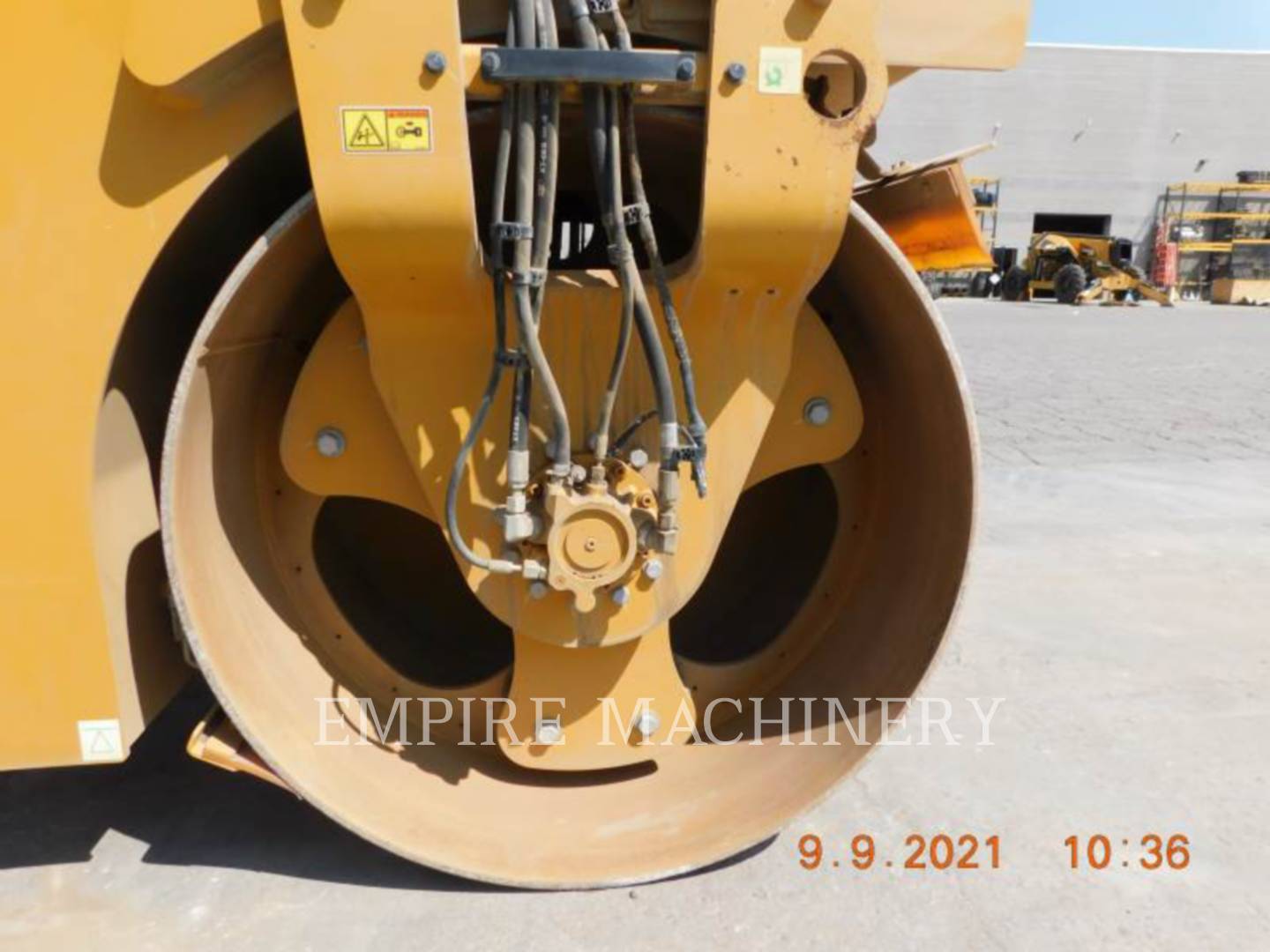 2017 Caterpillar CB7 Vibratory Double