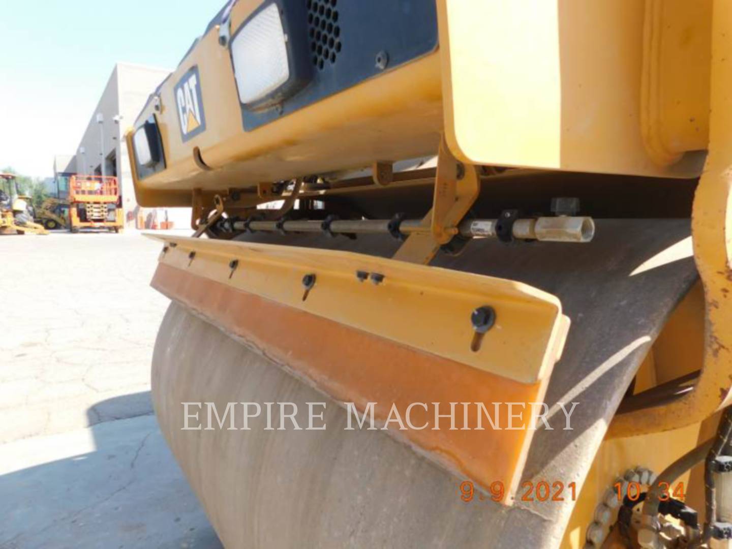 2017 Caterpillar CB7 Vibratory Double