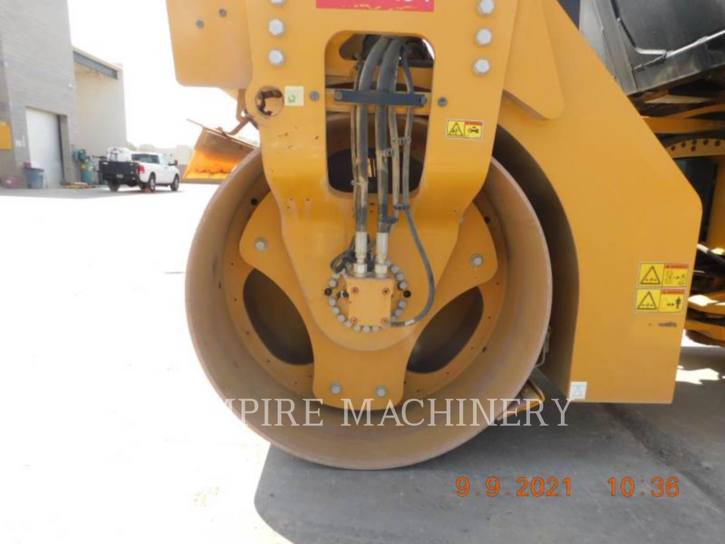 2017 Caterpillar CB7 Vibratory Double