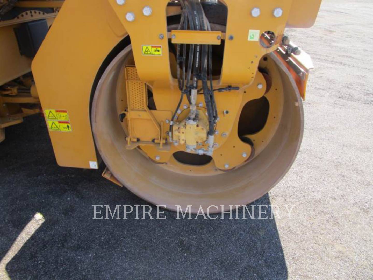 2018 Caterpillar CB66B Vibratory Double