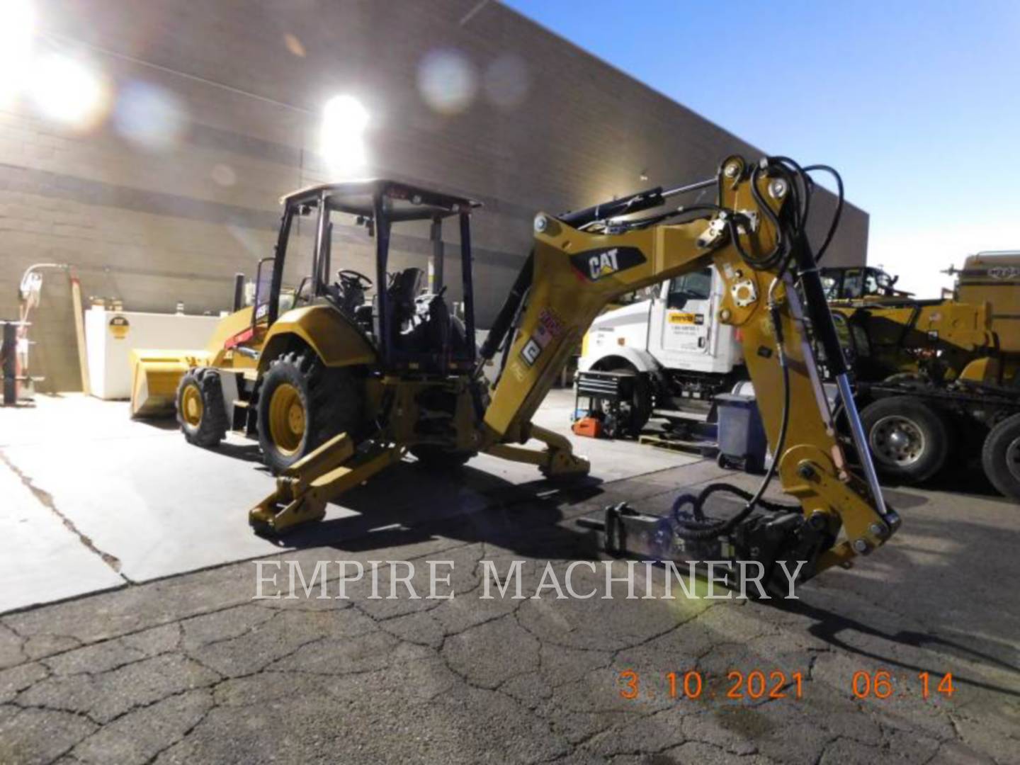 2018 Caterpillar 415F2 4EOP Tractor Loader Backhoe