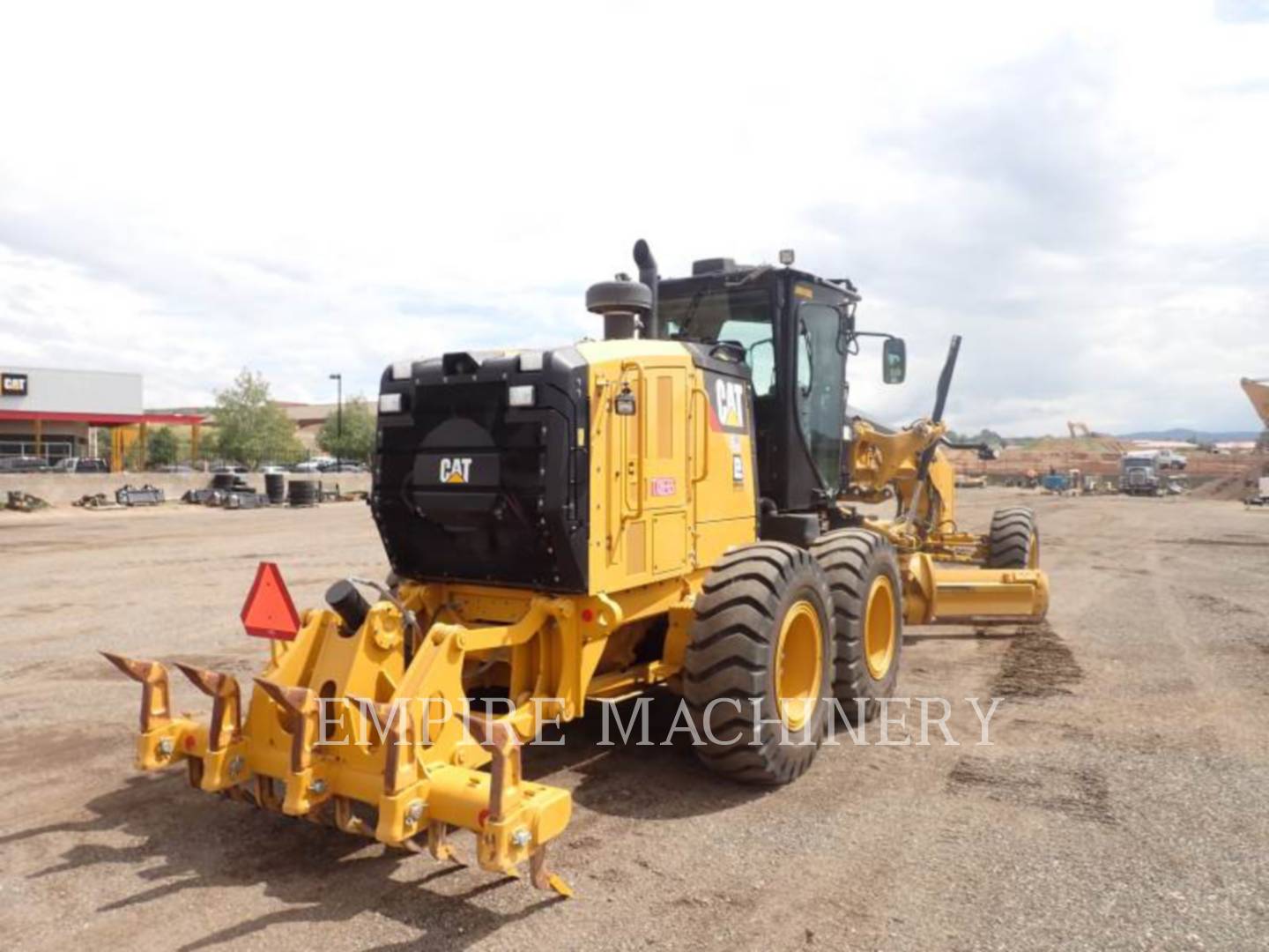 2018 Caterpillar 12M3 Grader - Road