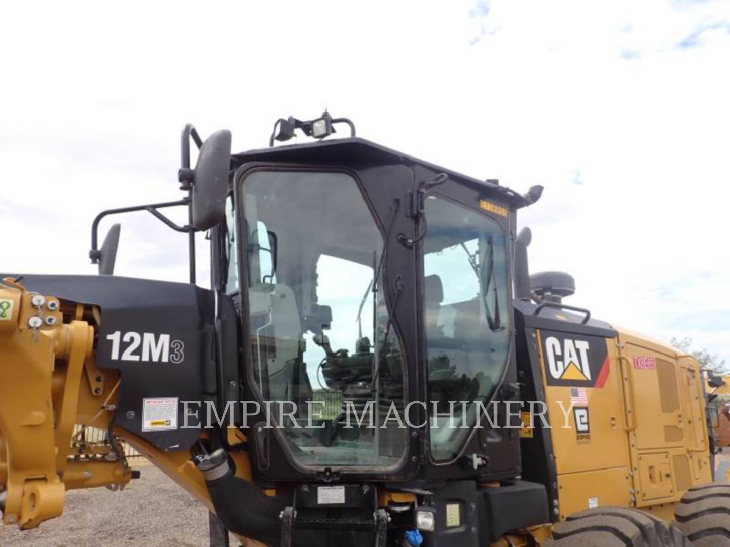 2018 Caterpillar 12M3 Grader - Road