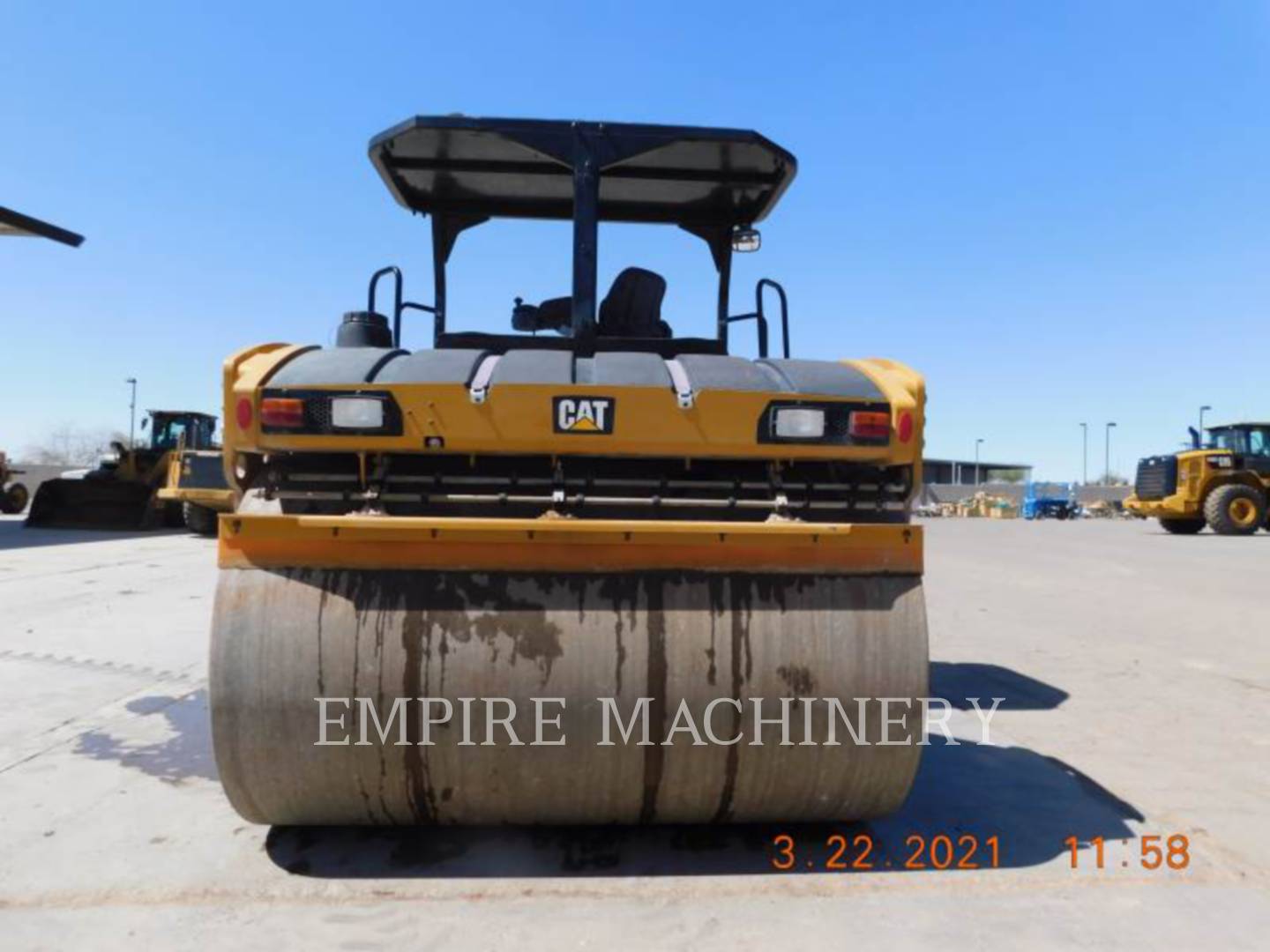 2019 Caterpillar CB15 Vibratory Double