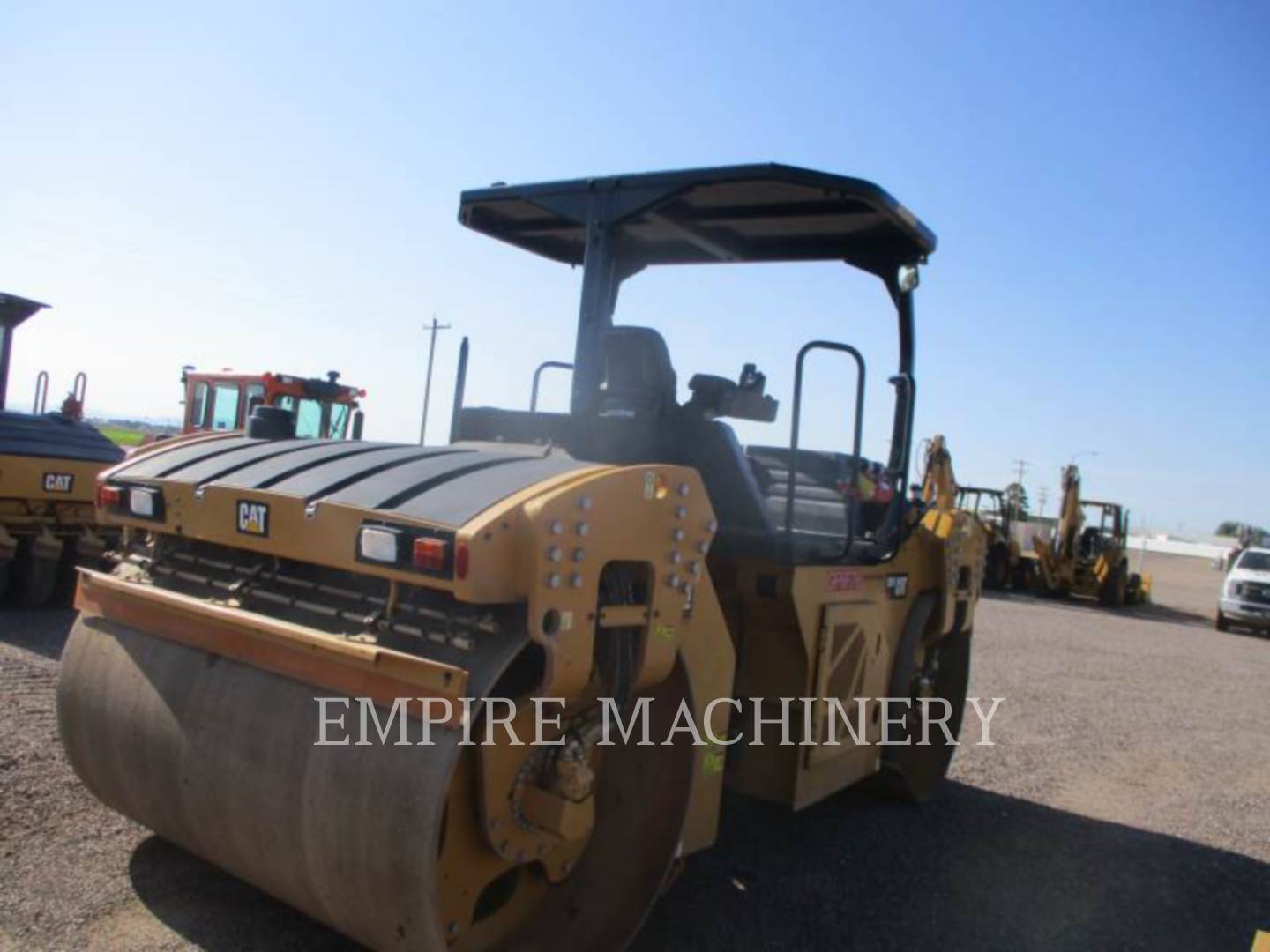 2019 Caterpillar CB15 Vibratory Double