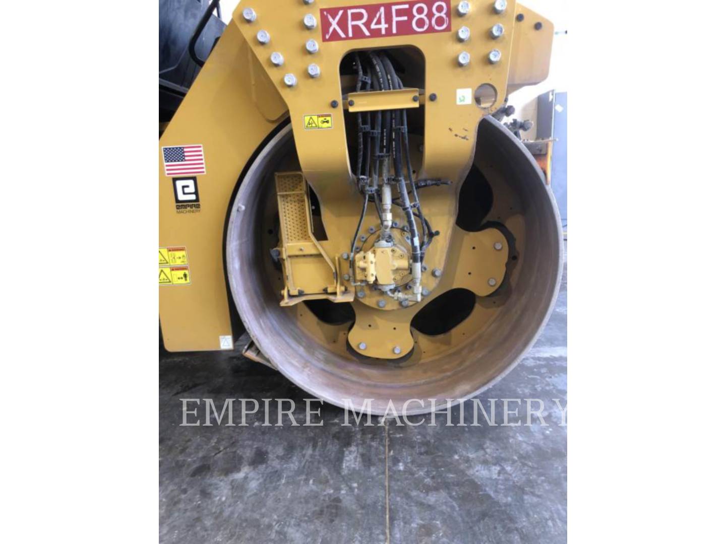 2019 Caterpillar CB15 Vibratory Double