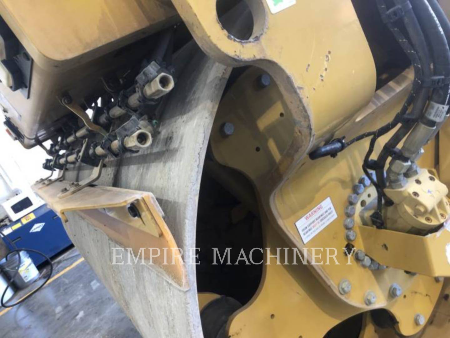 2019 Caterpillar CB15 Vibratory Double